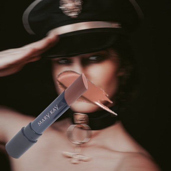 Better Than Bare Supreme Hydrating Lipstick - Mary Kay - Picture 7 of 7